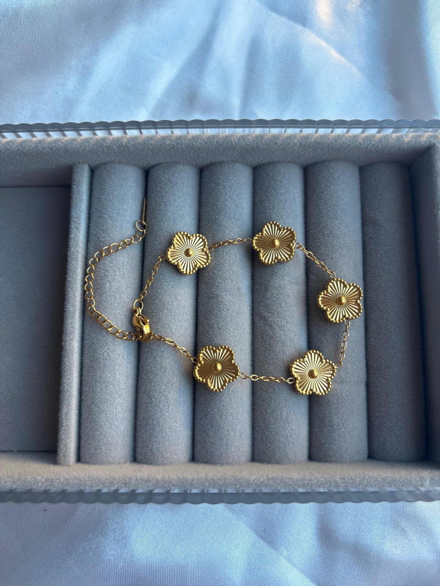 Gold Clover Bracelet