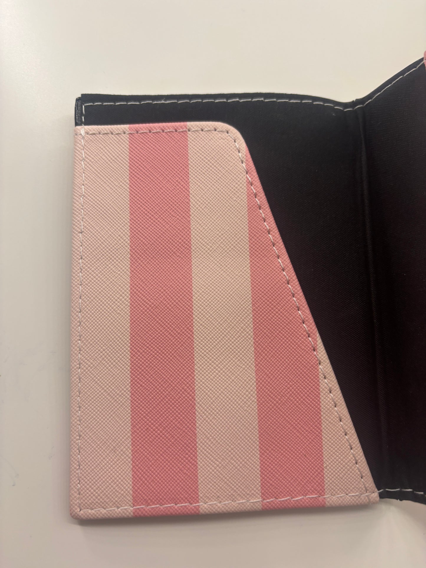 VS passport holder